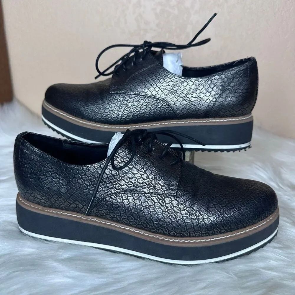 Exé Platform Loafers Metallic Black Scale Print Size 41